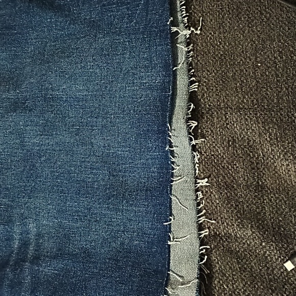 Old Navy fringed Jean Skirt - Picture 2 of 3